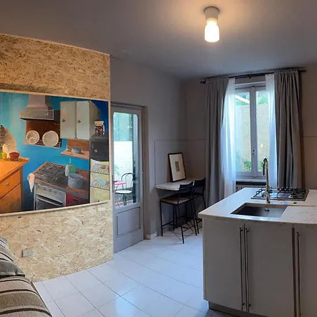 Jr Apuania Apartman Massa
