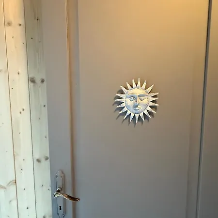 Jr Apuania Lägenhet